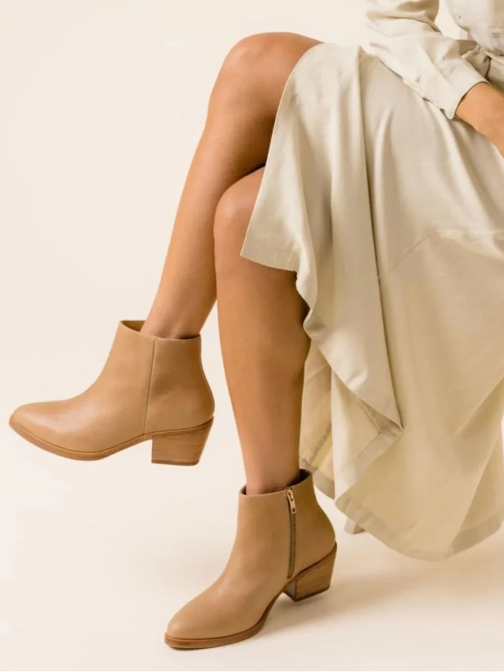 Nisolo Marisa Inside Zip Almond Leather Ankle Boots Size 9 NEW